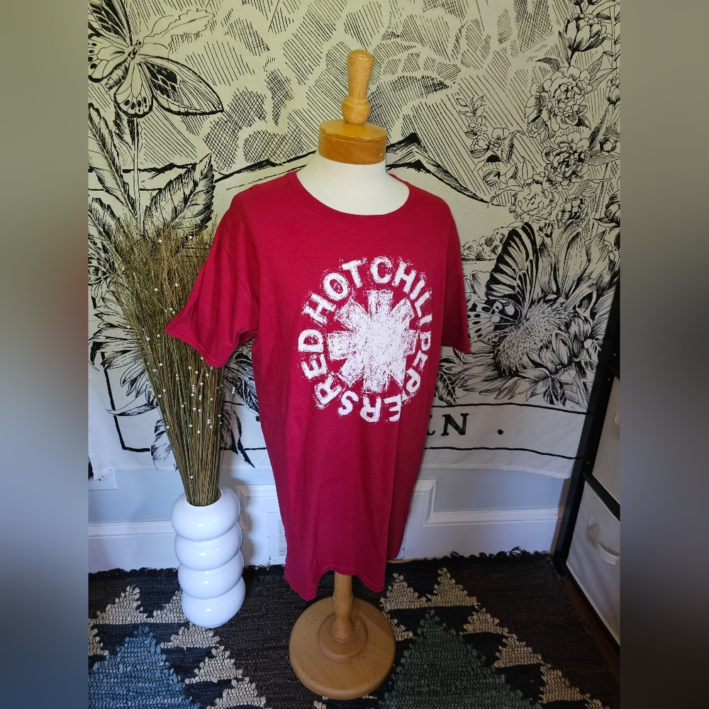 EUC Red Hot Chili Peppers Graphic Tee Sz XL